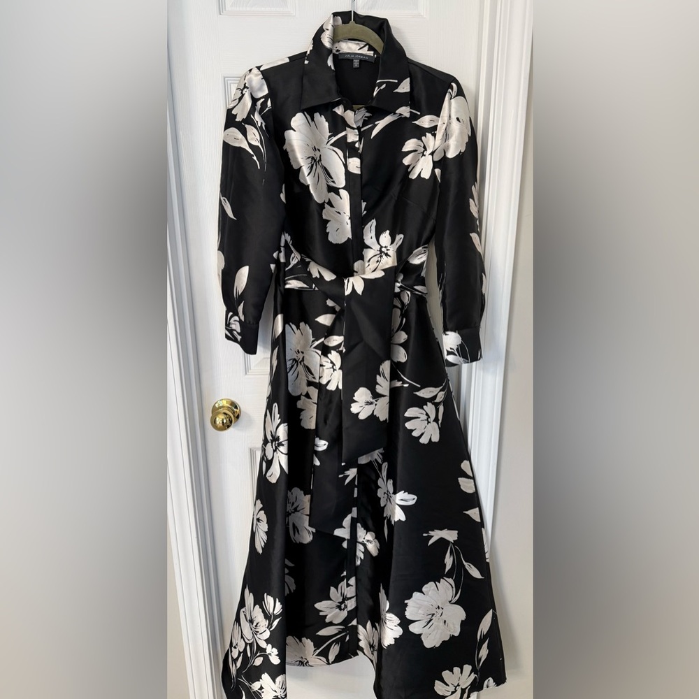 Julia Jordan Black & Ivory Floral Midi Dress with Waist Tie – Size 6